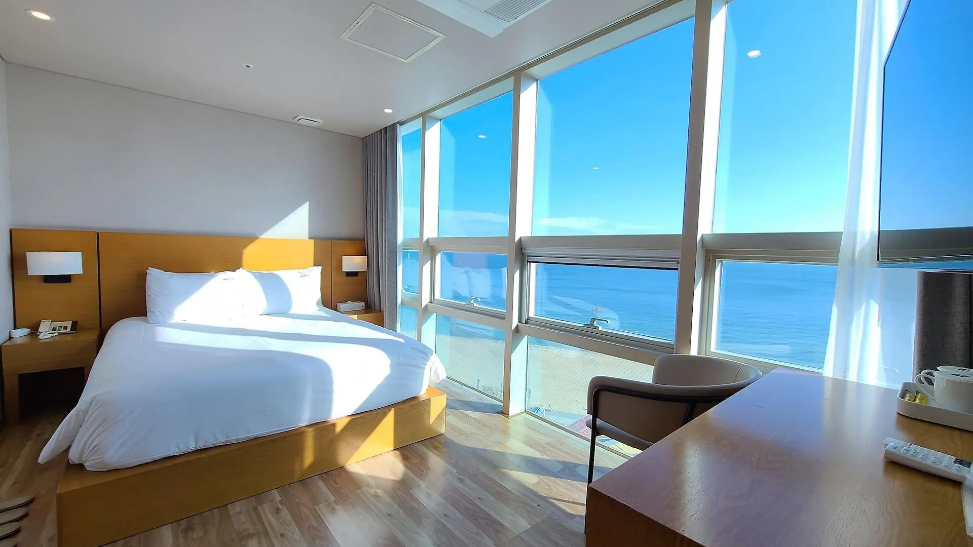 Ms Hotel Пусан