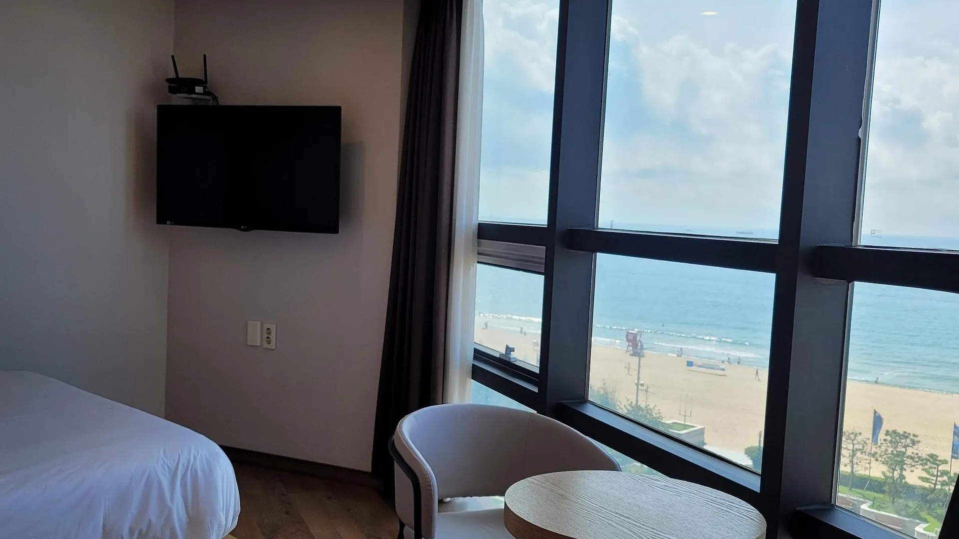 Ms Hotel Пусан