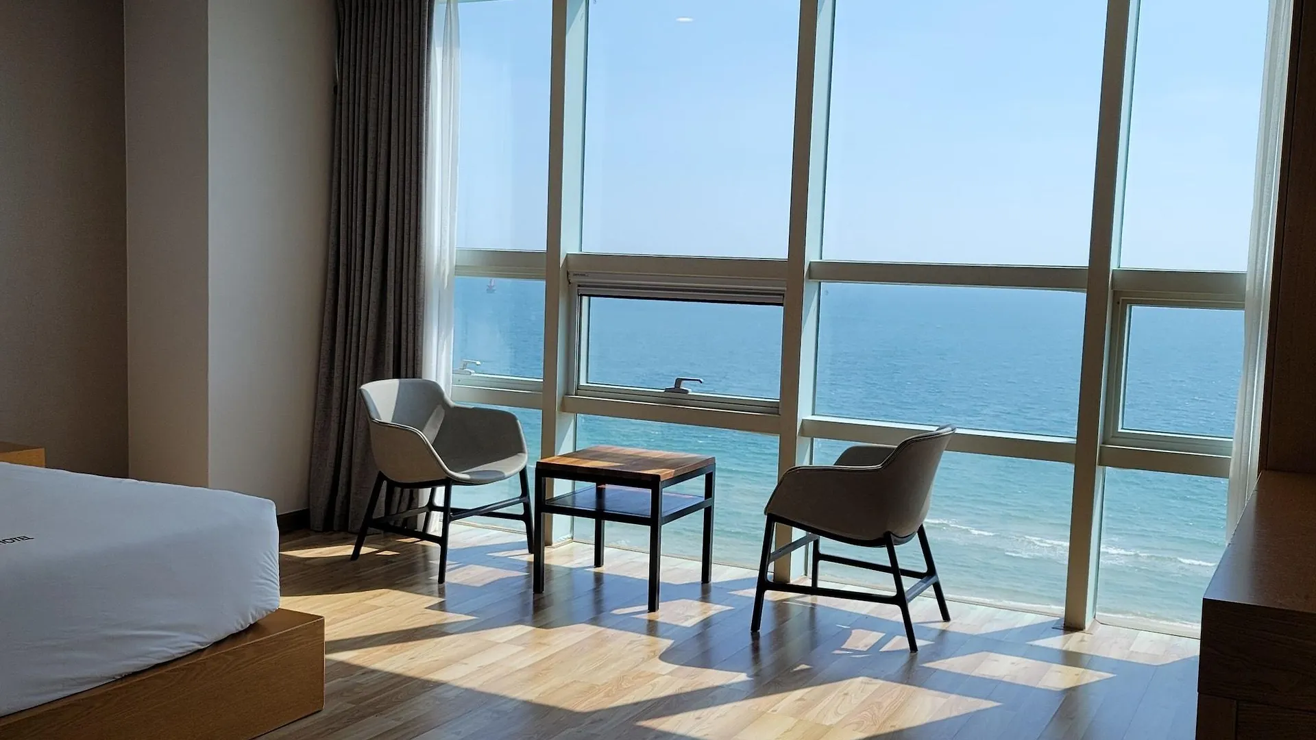 Ms Hotel Пусан