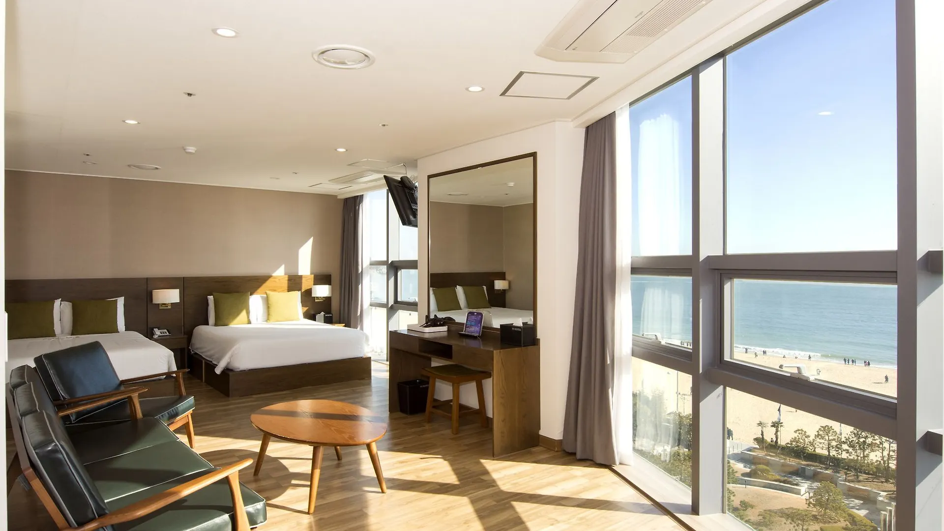 Ms Hotel Пусан