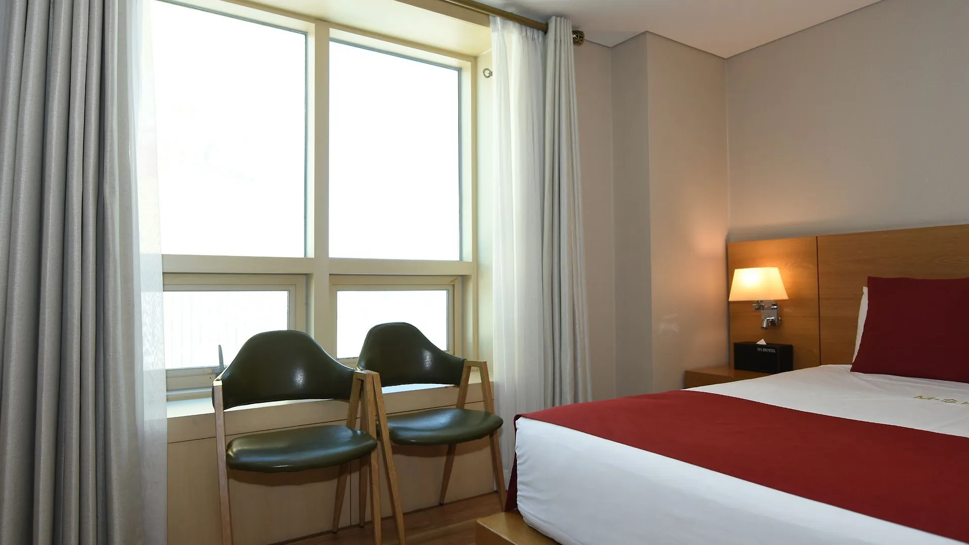 Ms Hotel Пусан