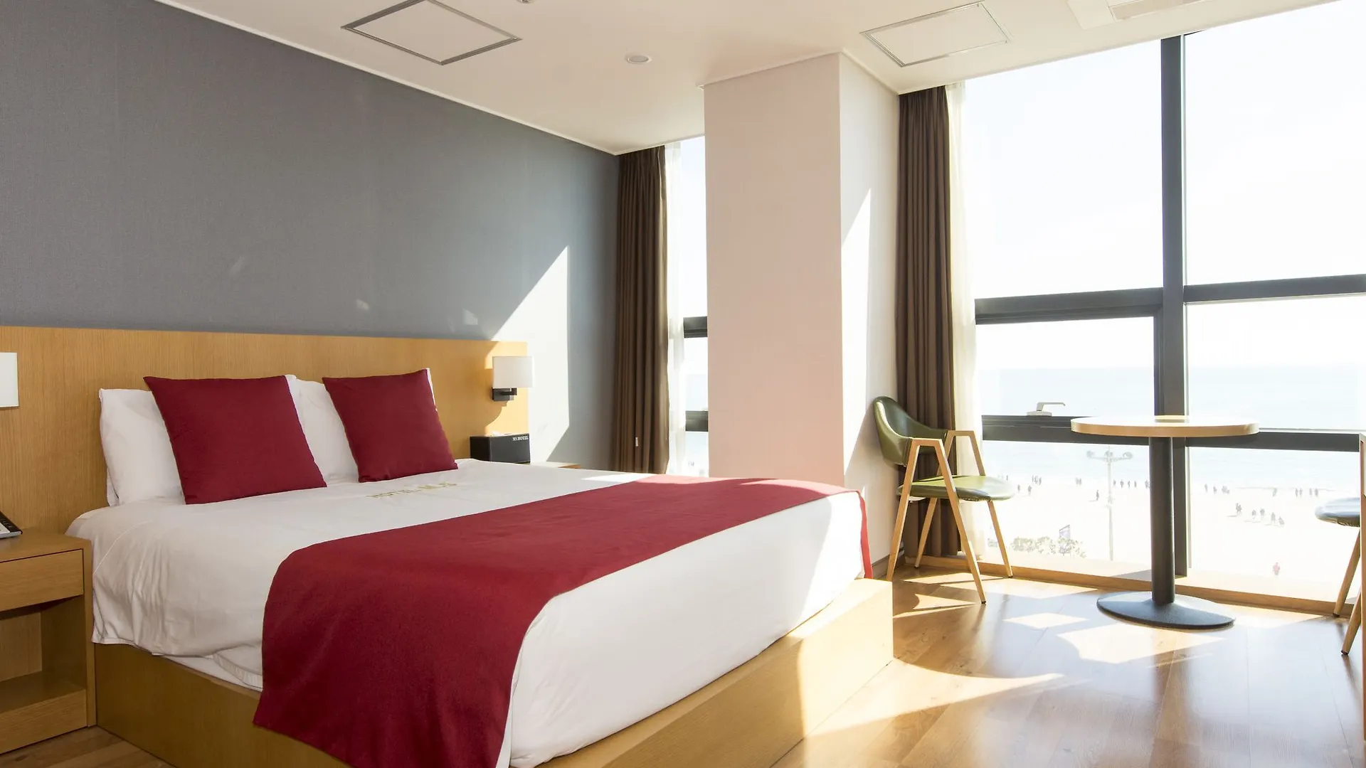 Ms Hotel Пусан
